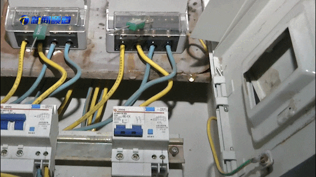 為什么配電箱里不能放雜物？:配電箱
